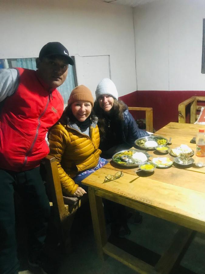 Sunrise Point Homestay ナガルコット エクステリア 写真